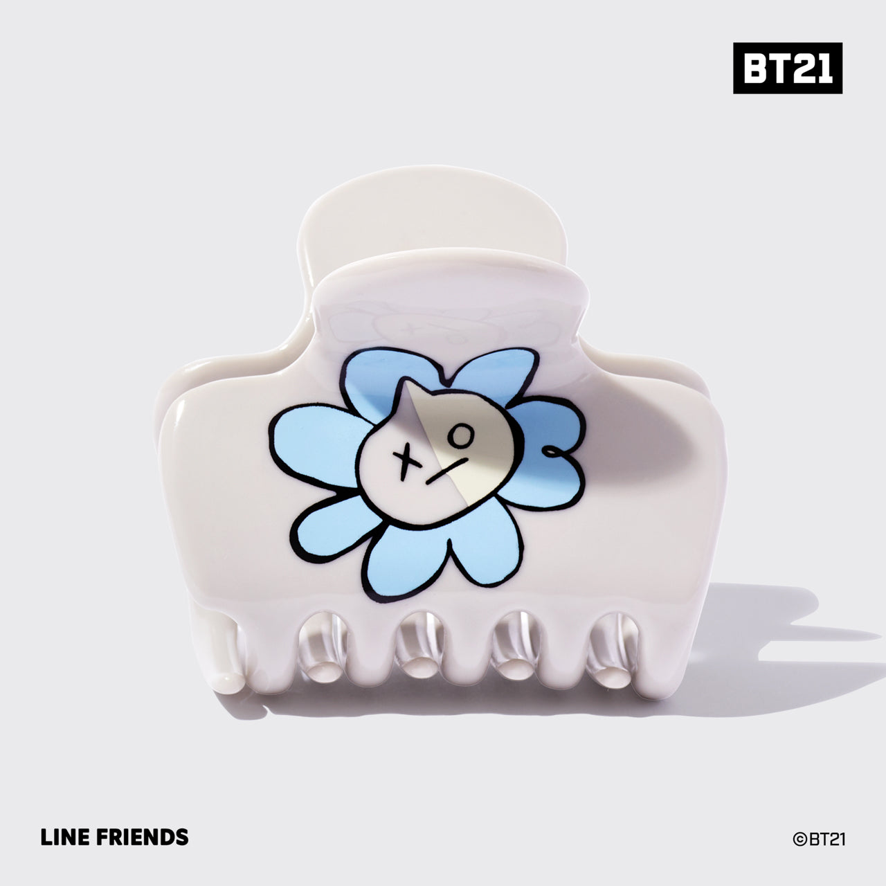 Alternative view of Kitsch x BT21 Cloud Claw Clip in VAN