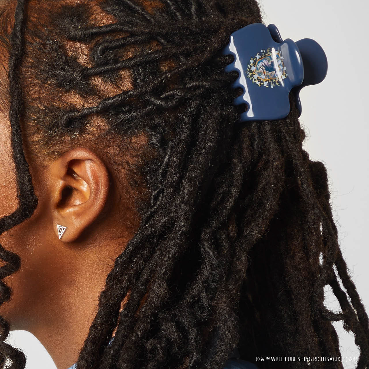 Alternative view of Kitsch x Harry Potter Cloud Claw Clip in Ravenclaw